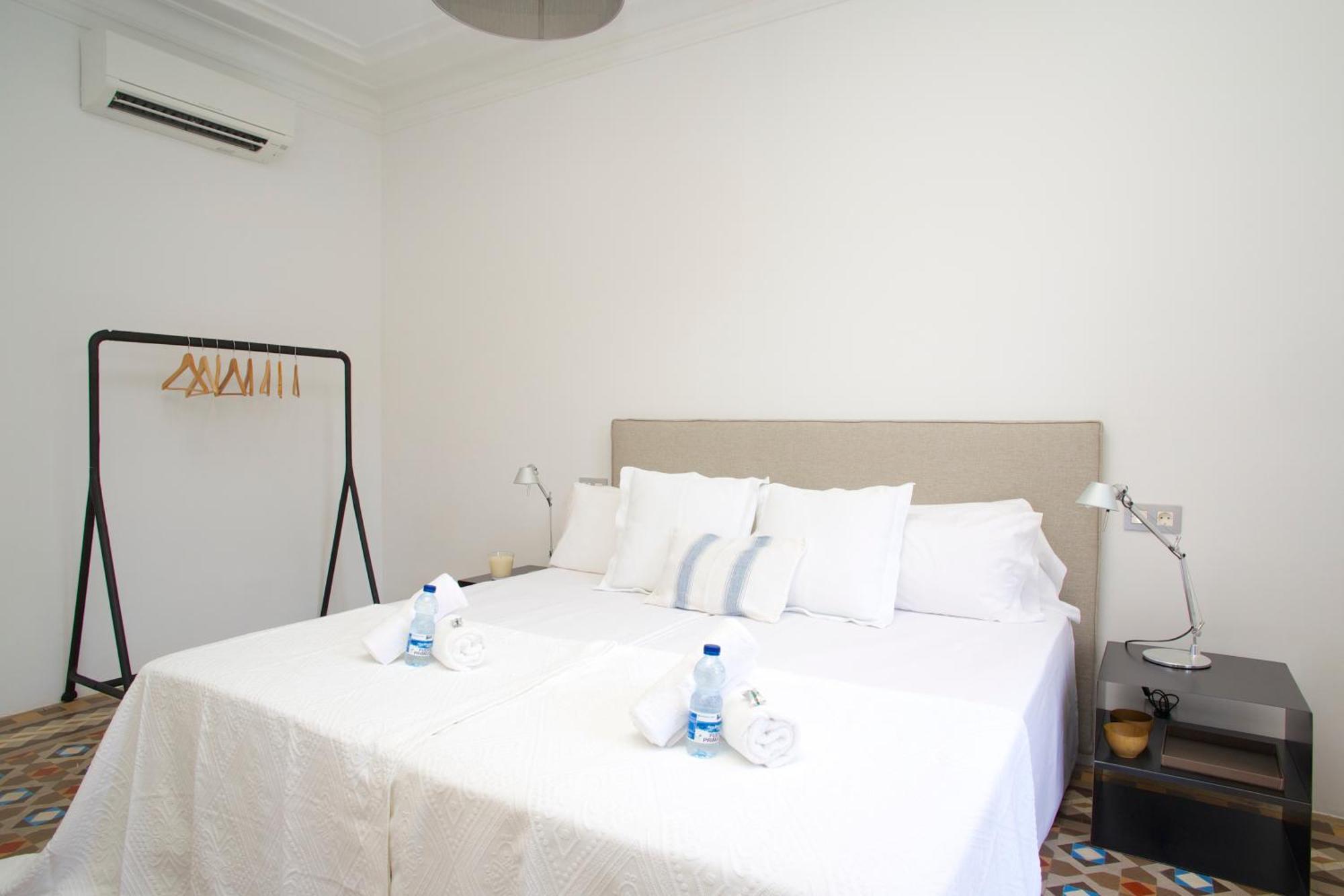 The Claris Suites I Barcelona Exterior photo